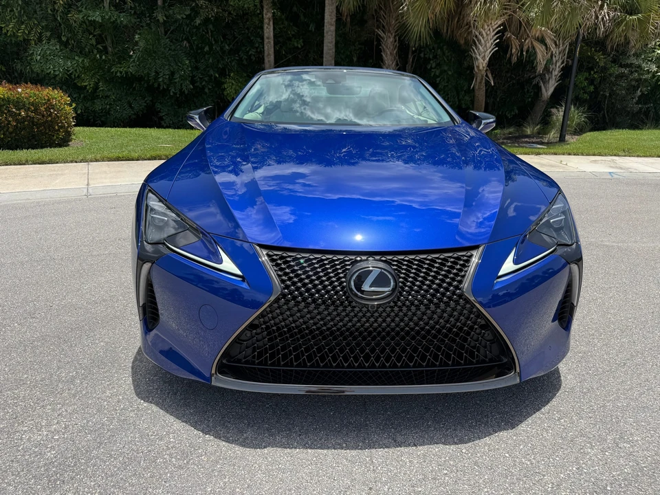 2025 Lexus LC - Image 3 of 31
