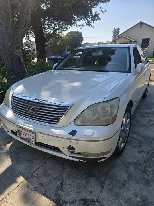 2025 Lexus LS 5th Gen - Image 2 of 7