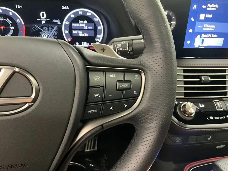 2025 Lexus LS 5th Gen - Image 18 of 19