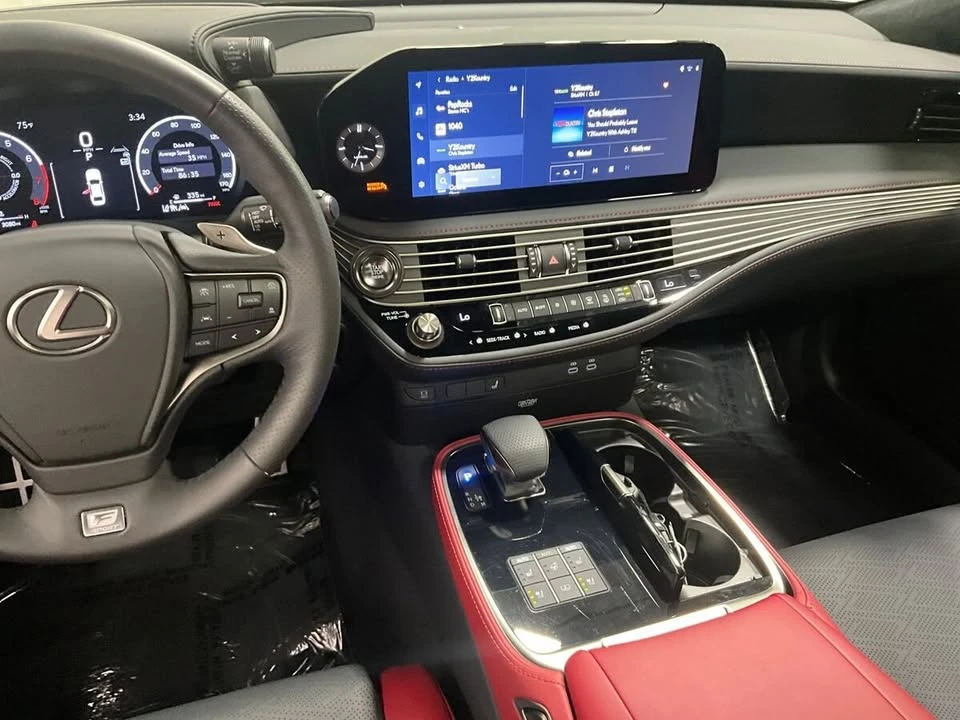 2025 Lexus LS 5th Gen - Image 7 of 19