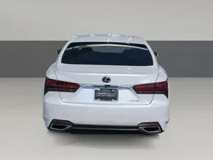 2025 Lexus LS 5th Gen - Image 6 of 12