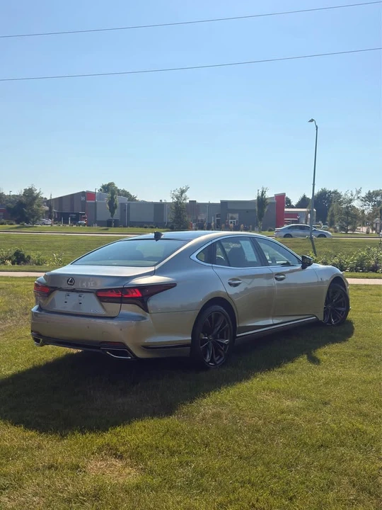 2025 Lexus LS 5th Gen - Image 5 of 20