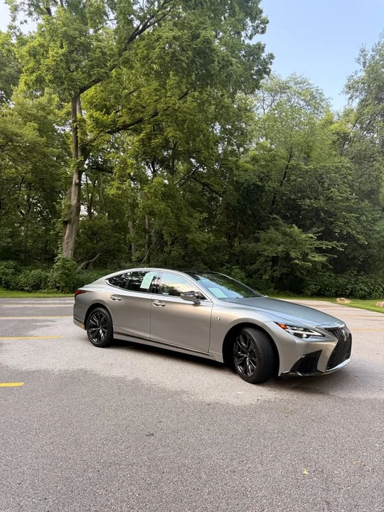 2025 Lexus LS 5th Gen - Image 3 of 10