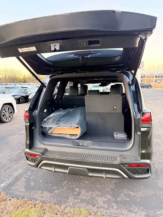 2025 Lexus LX 4th Gen - Image 5 of 13