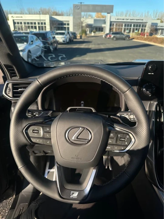 2025 Lexus LX 4th Gen - Image 6 of 9