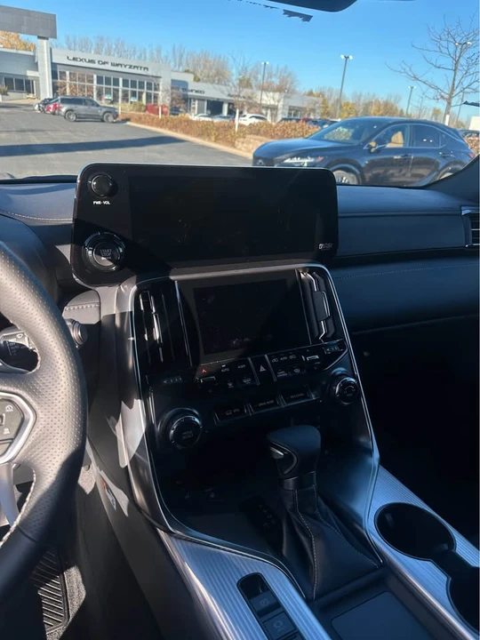 2025 Lexus LX 4th Gen - Image 7 of 9