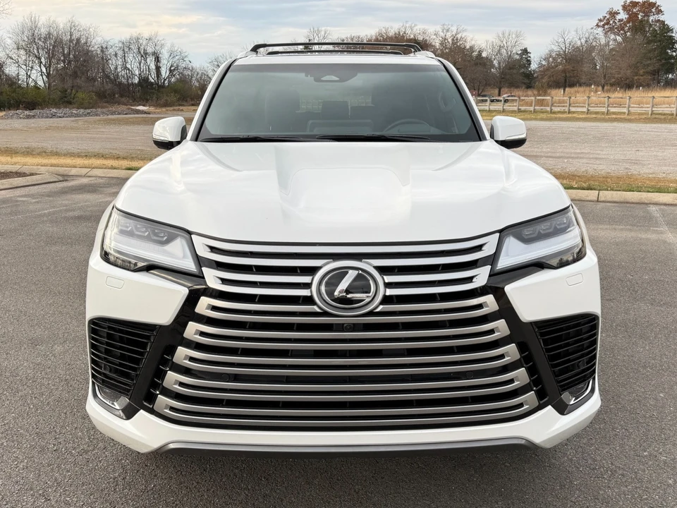 2025 Lexus LX 4th Gen - Image 5 of 12