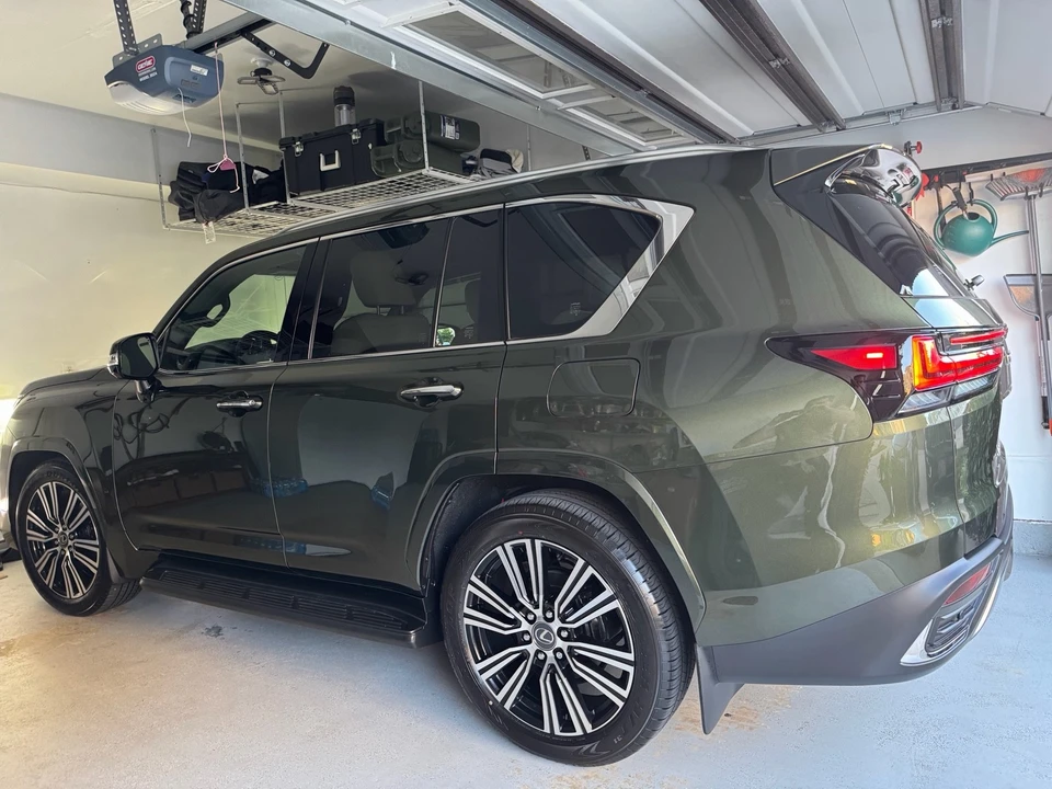 2025 Lexus LX 3rd Gen - Image 4 of 8
