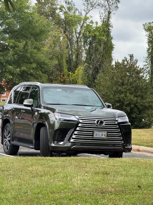 2025 Lexus LX 3rd Gen - Image 2 of 8