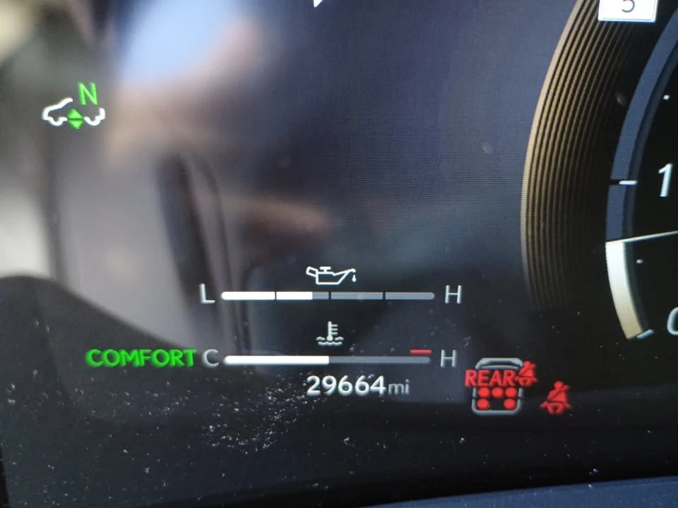 2025 Lexus LX 4th Gen - Image 10 of 20
