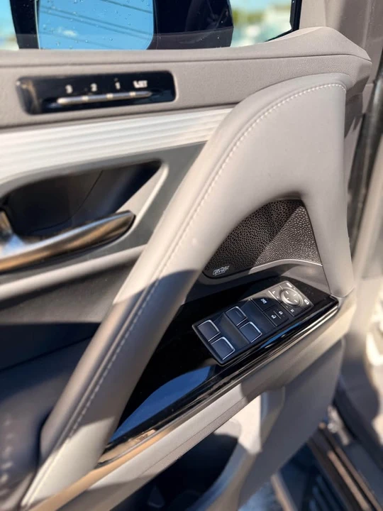 2025 Lexus LX 4th Gen - Image 13 of 19