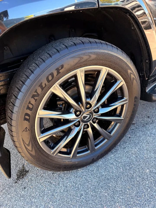 2025 Lexus LX 4th Gen - Image 5 of 19