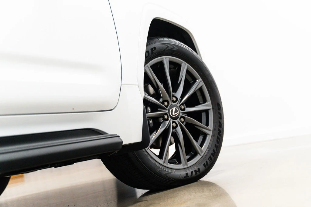 2025 Lexus LX 4th Gen - Image 8 of 21