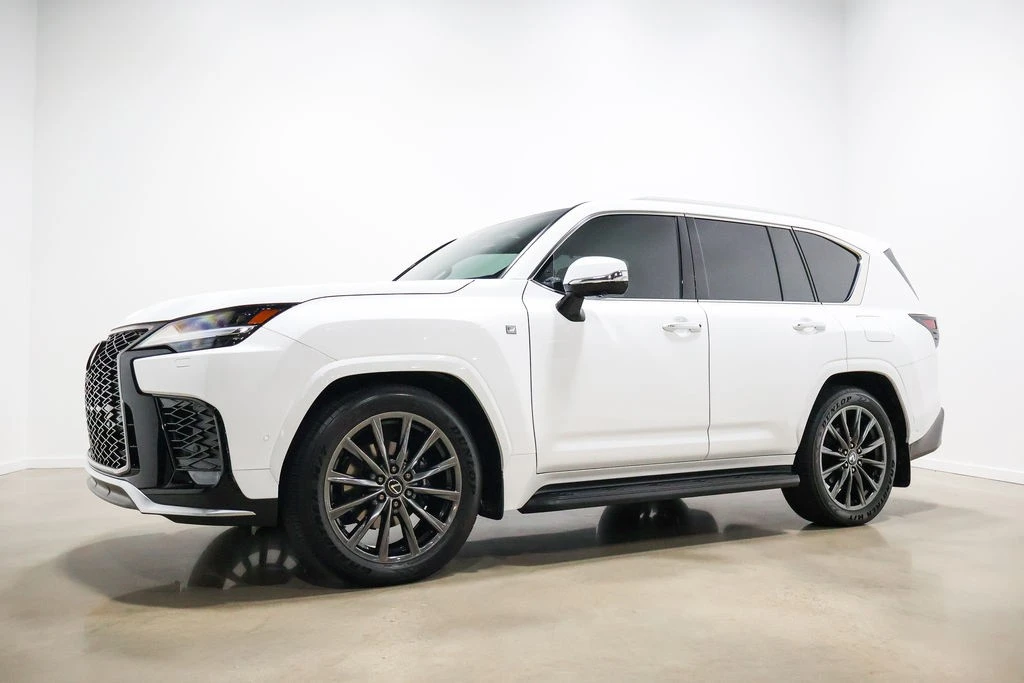 2025 Lexus LX 4th Gen - Image 11 of 21