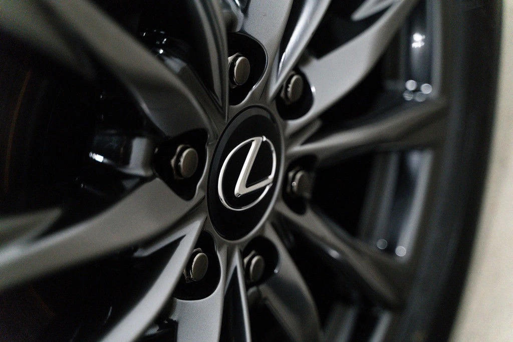 2025 Lexus LX 4th Gen - Image 6 of 21