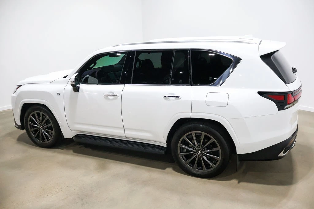 2025 Lexus LX 4th Gen - Image 16 of 21
