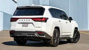 2025 Lexus LX 3rd Gen - Image 4 of 7