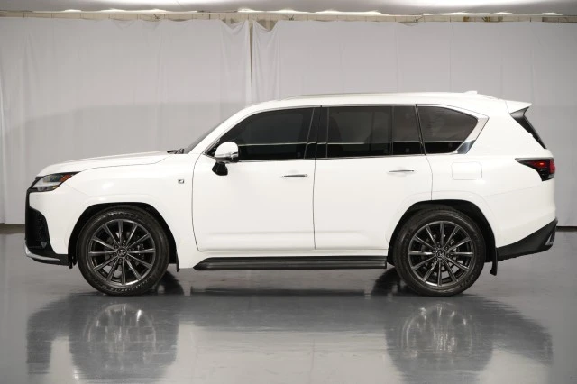 2025 Lexus LX 4th Gen - Image 2 of 31
