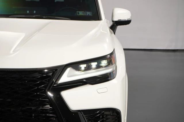 2025 Lexus LX 4th Gen - Image 7 of 31