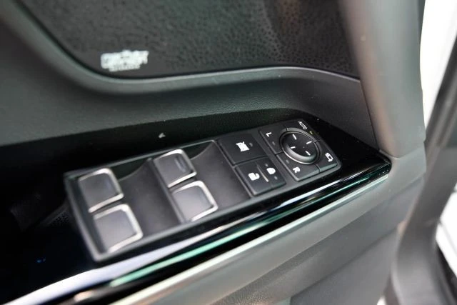 2025 Lexus LX 4th Gen - Image 11 of 21