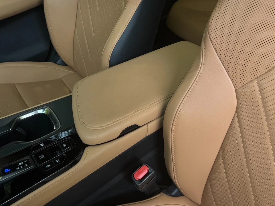2025 Lexus NX 2nd Gen - Image 13 of 21