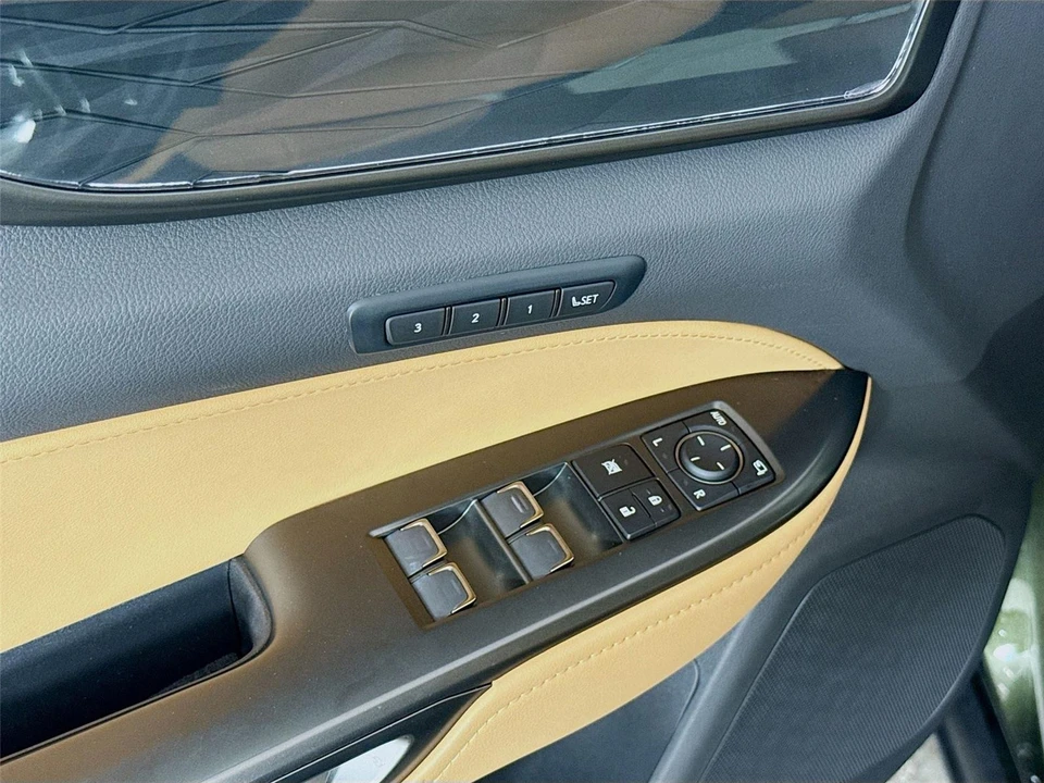 2025 Lexus NX 2nd Gen - Image 11 of 15