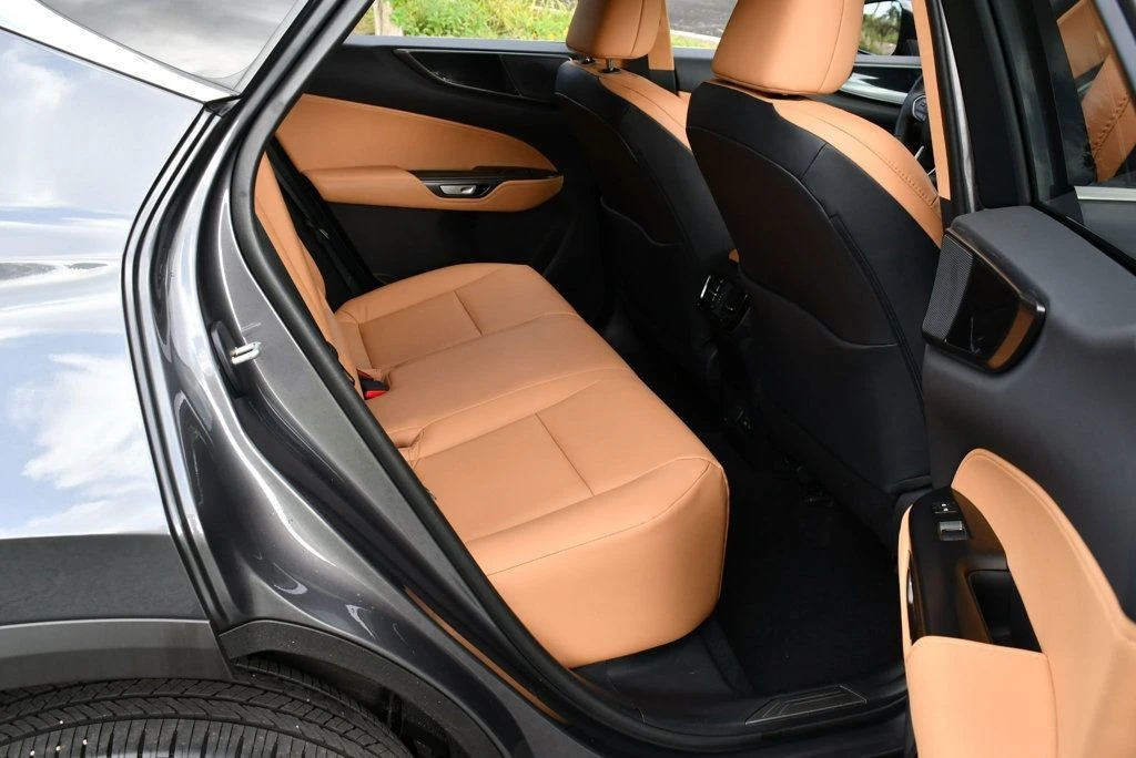 2025 Lexus NX 2nd Gen - Image 18 of 21