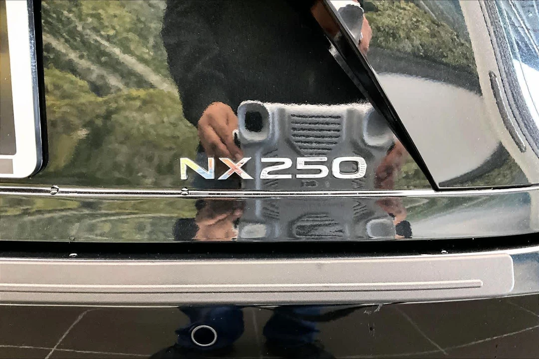 2025 Lexus NX 2nd Gen - Image 10 of 12