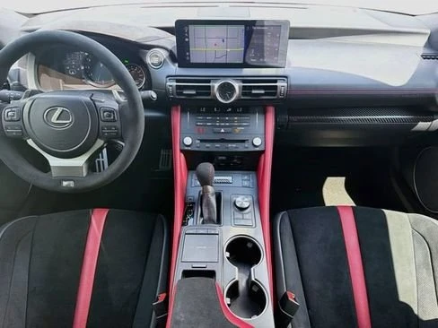 2025 Lexus RC F - Image 18 of 20