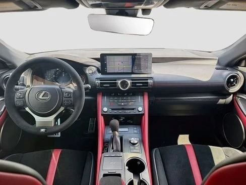 2025 Lexus RC F - Image 15 of 20