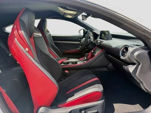 2025 Lexus RC F - Image 14 of 20