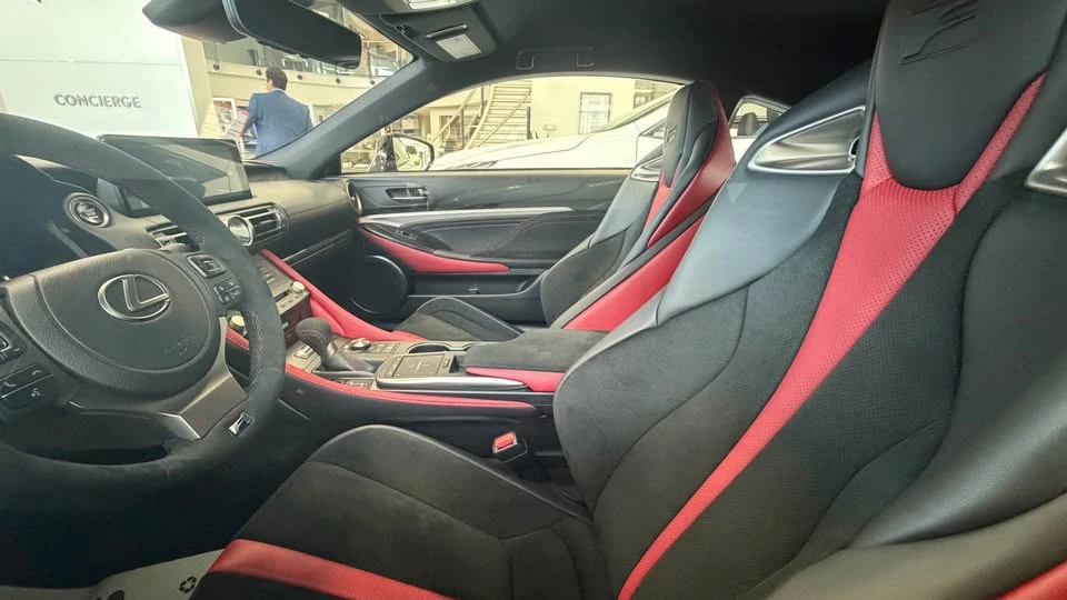 2025 Lexus RC F - Image 9 of 10