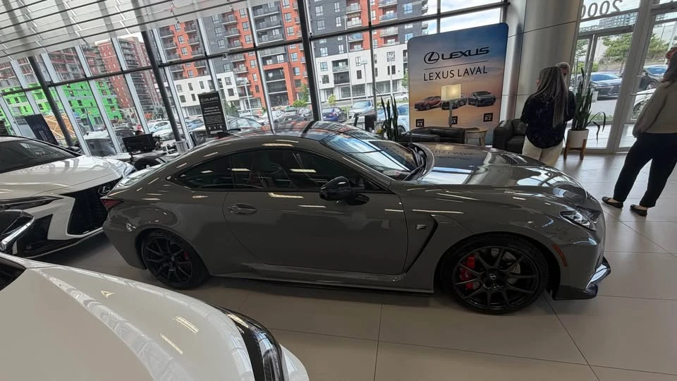 2025 Lexus RC F - Image 8 of 10