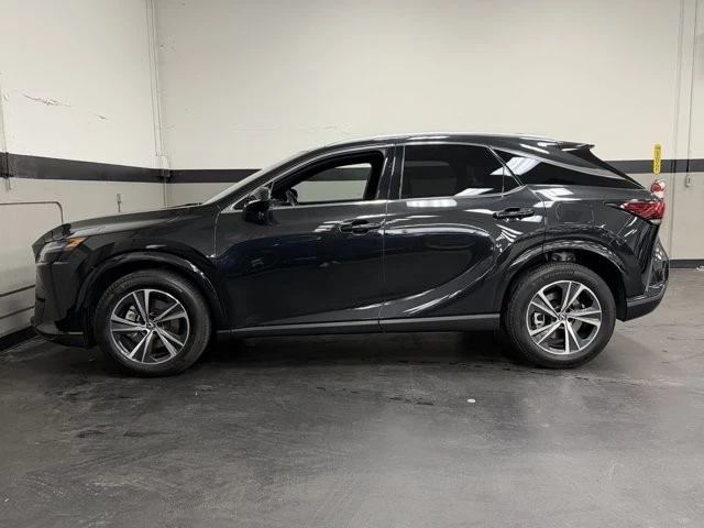 2025 Lexus RX 5th Gen - Image 9 of 12