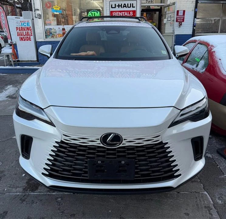 2025 Lexus RX 5th Gen - Image 2 of 11