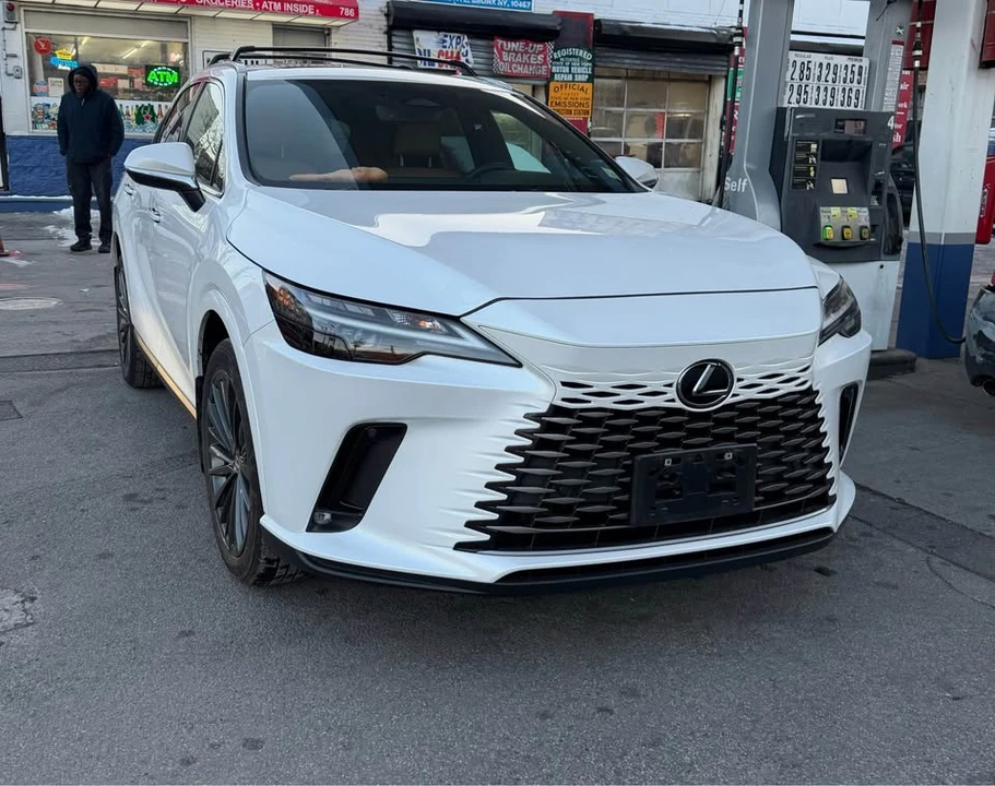 2025 Lexus RX 5th Gen - Image 3 of 11