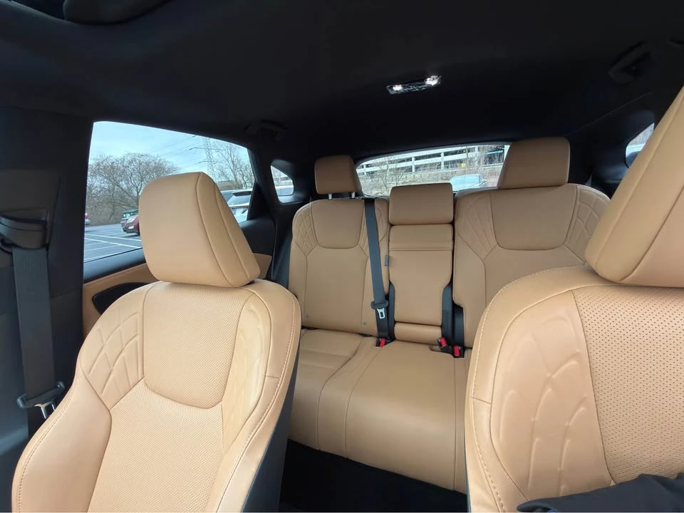 2025 Lexus RX 5th Gen - Image 6 of 9