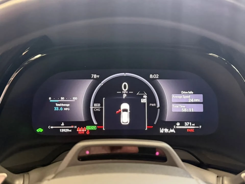 2025 Lexus RX 5th Gen - Image 8 of 12