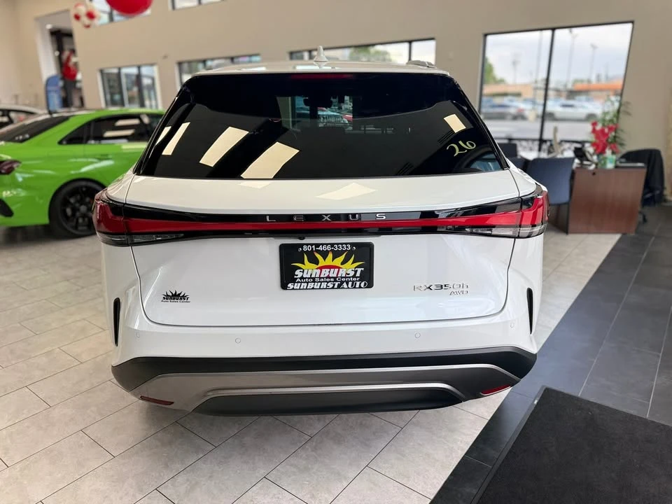 2025 Lexus RX 5th Gen - Image 3 of 12