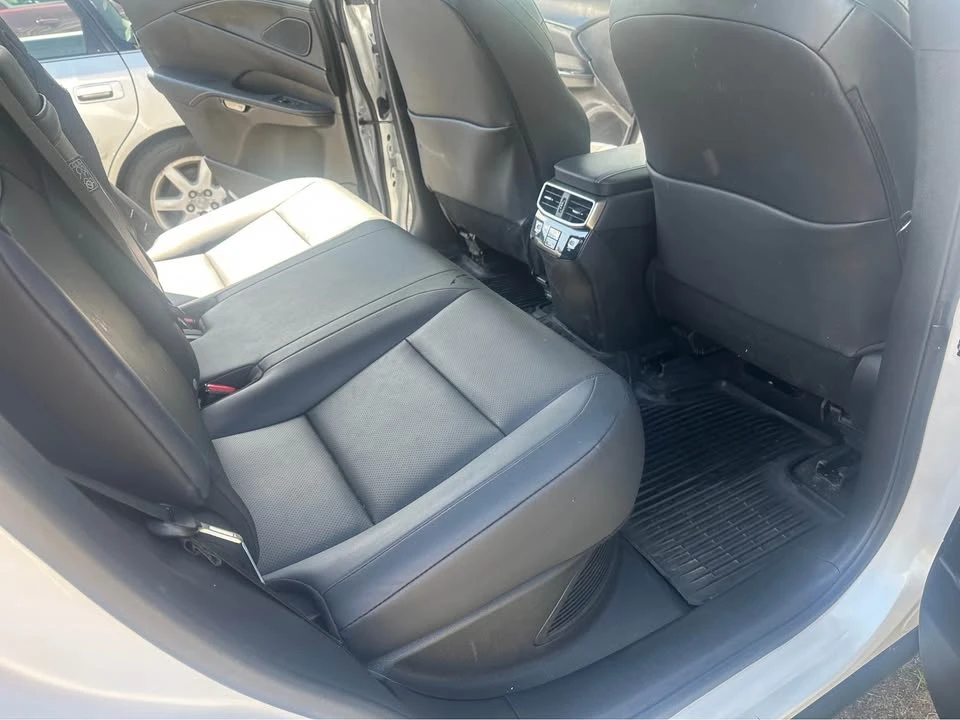2025 Lexus RX 5th Gen - Image 7 of 13