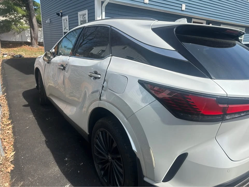 2025 Lexus RX 5th Gen - Image 5 of 13