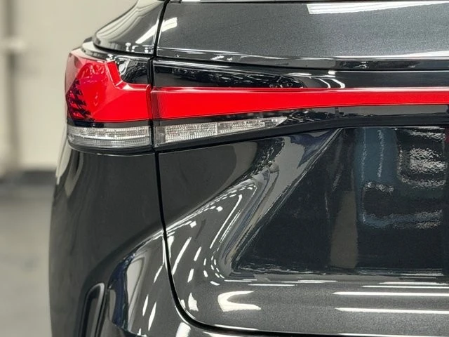 2025 Lexus RX 5th Gen - Image 13 of 21