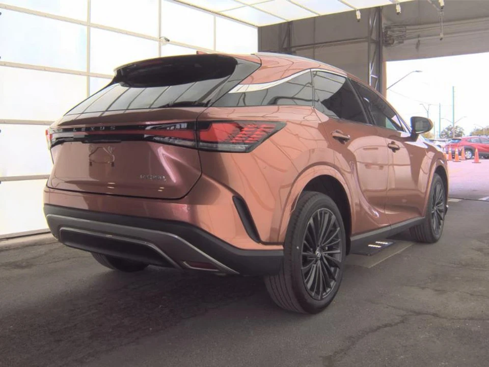 2025 Lexus RX 5th Gen - Image 2 of 10