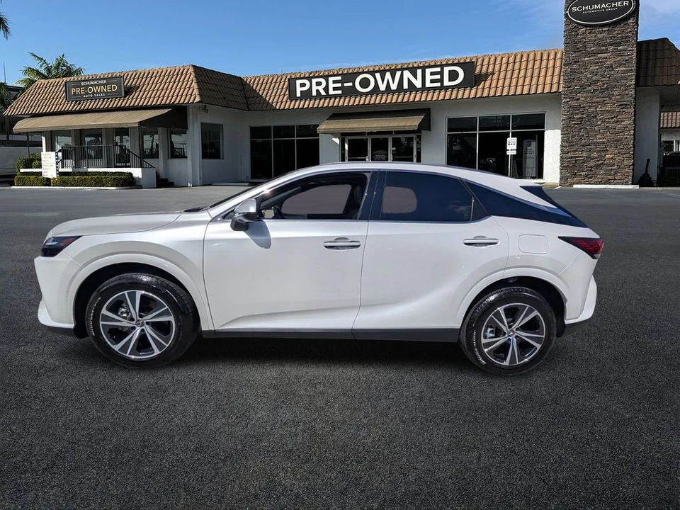 2025 Lexus RX 5th Gen - Image 4 of 21