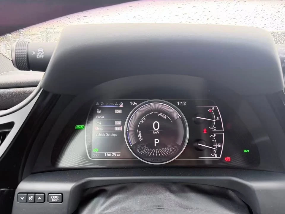 2025 Lexus ES 7th Gen - Image 9 of 19