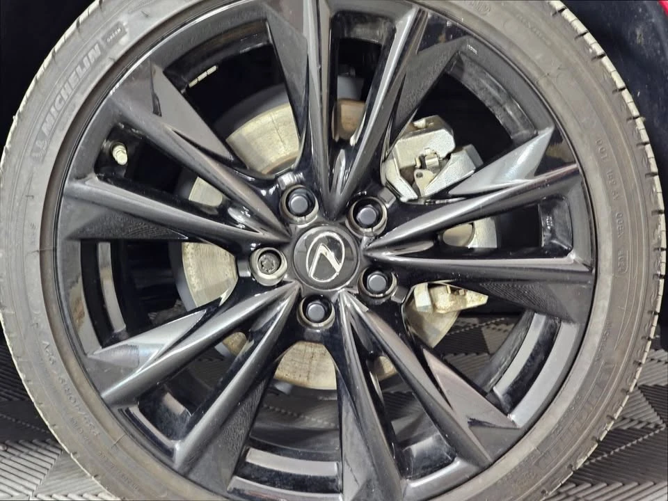 2025 Lexus ES 7th Gen - Image 7 of 19