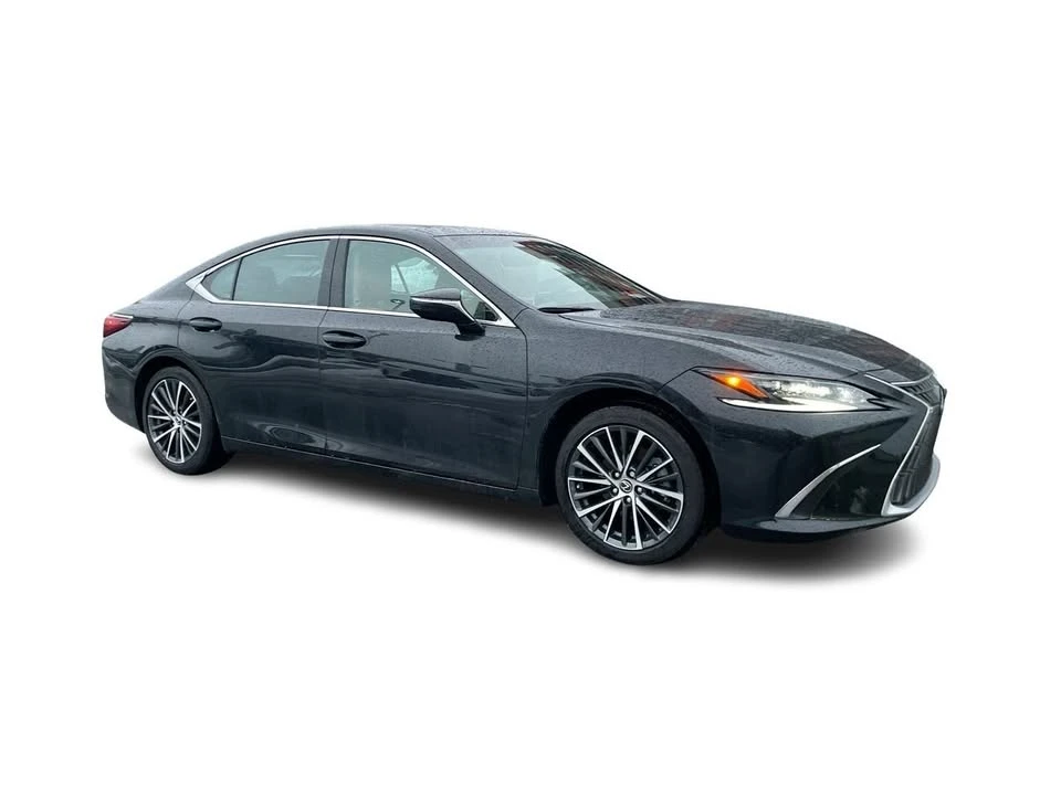 2025 Lexus ES 7th Gen - Image 17 of 20