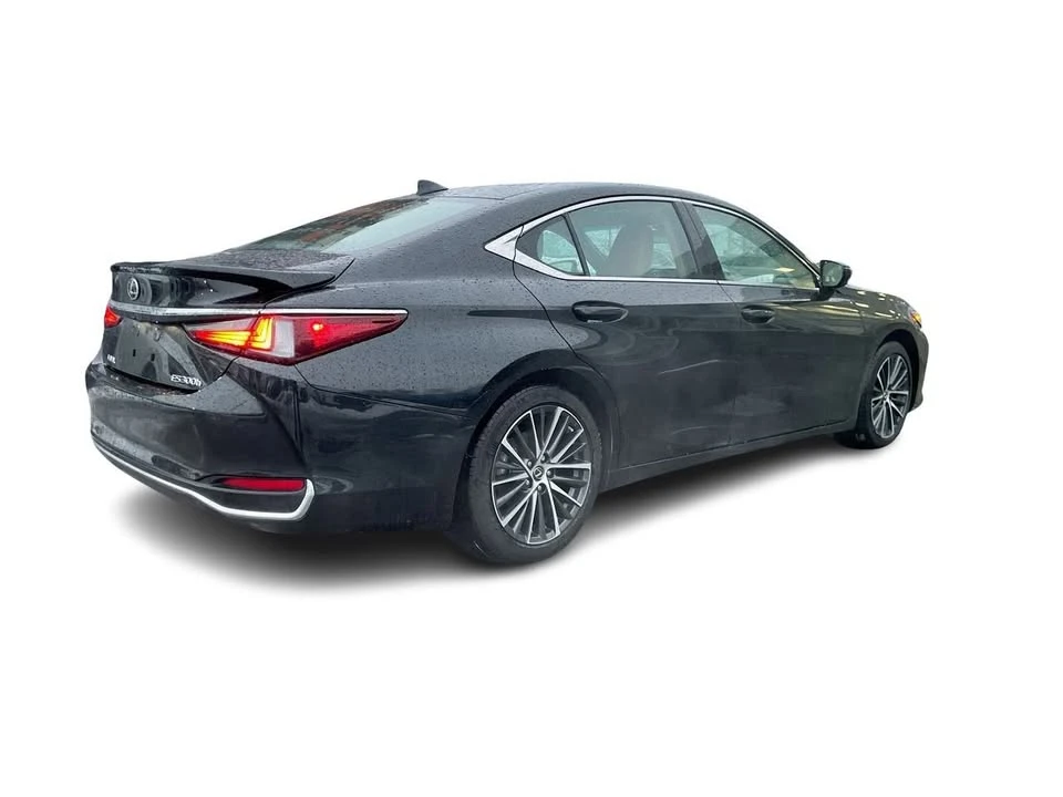 2025 Lexus ES 7th Gen - Image 15 of 20