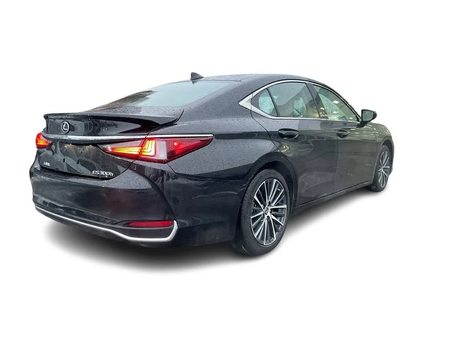 2025 Lexus ES 7th Gen - Image 14 of 20