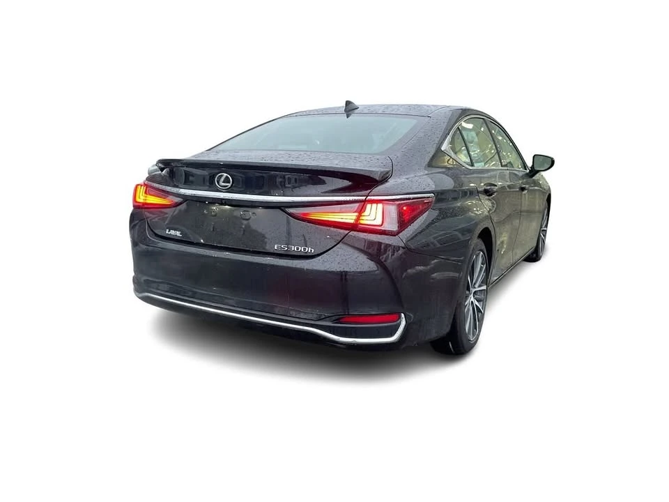 2025 Lexus ES 7th Gen - Image 13 of 20